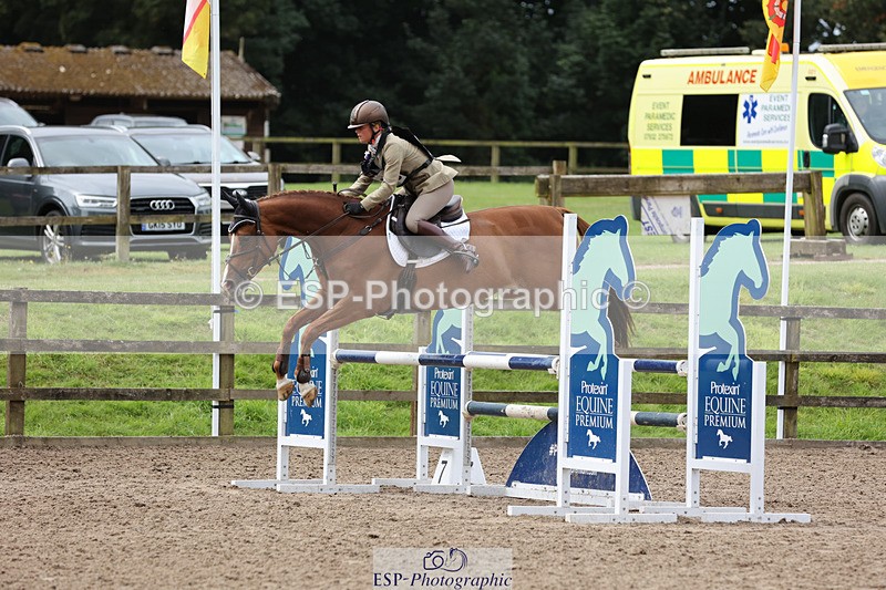 240804-111904-11602 - 369-Melissa_Joannides-STELLA_NOVA