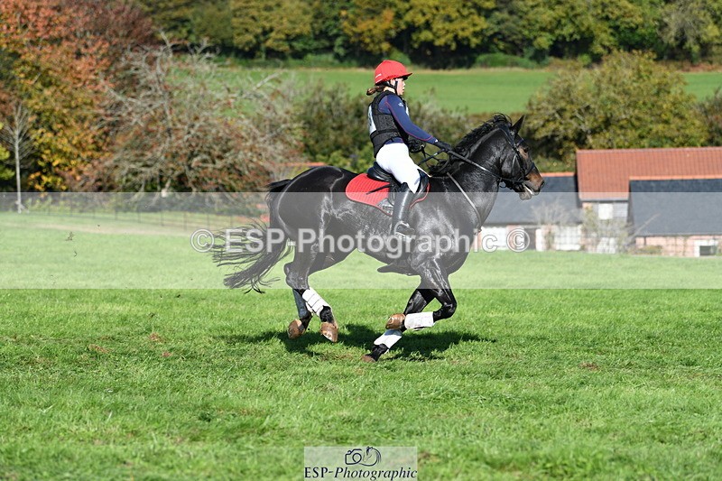 251024A-123819-11614 - B-136-Sophie.Jackson