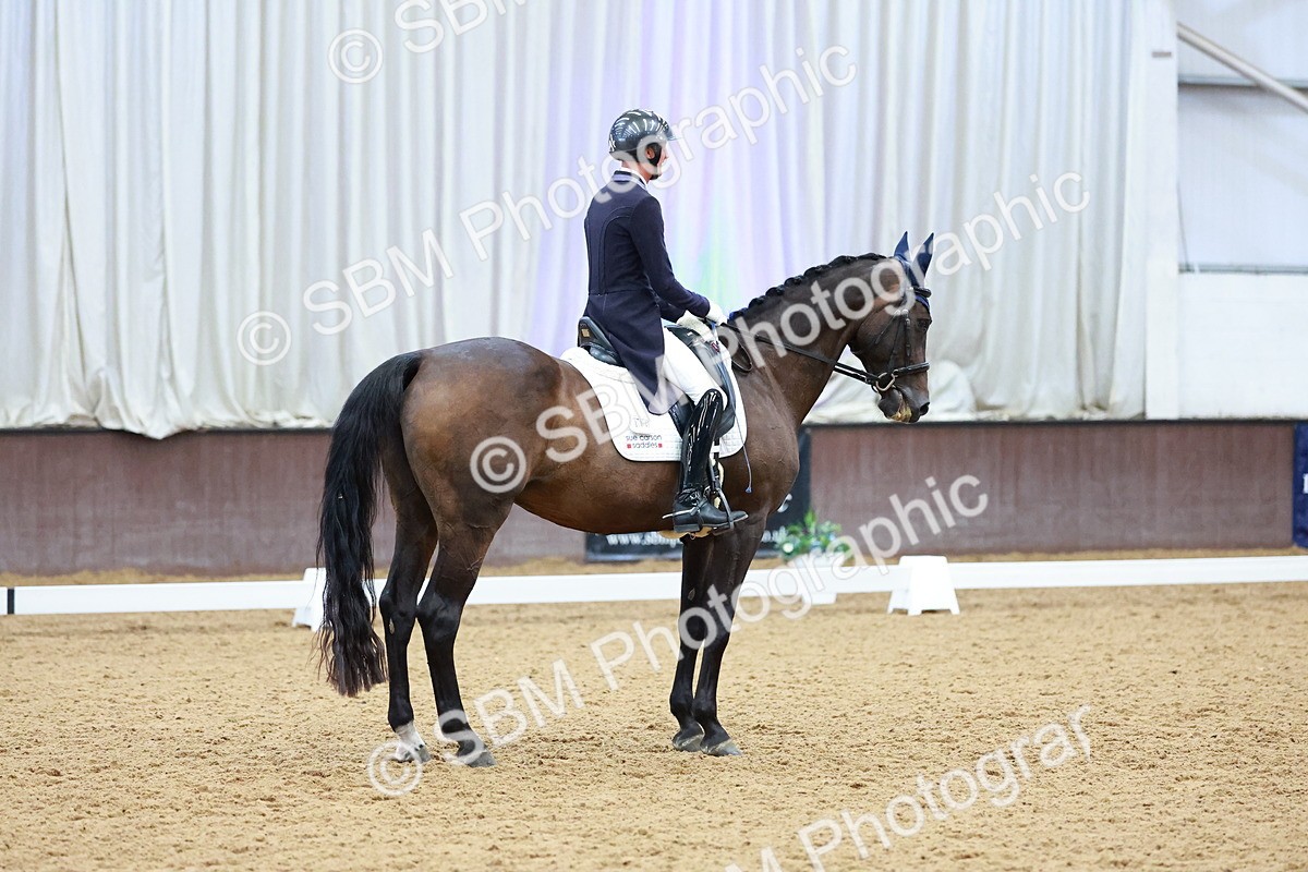 SBM_008050 - Class 9 - FEI INT II - 16.54.17.57