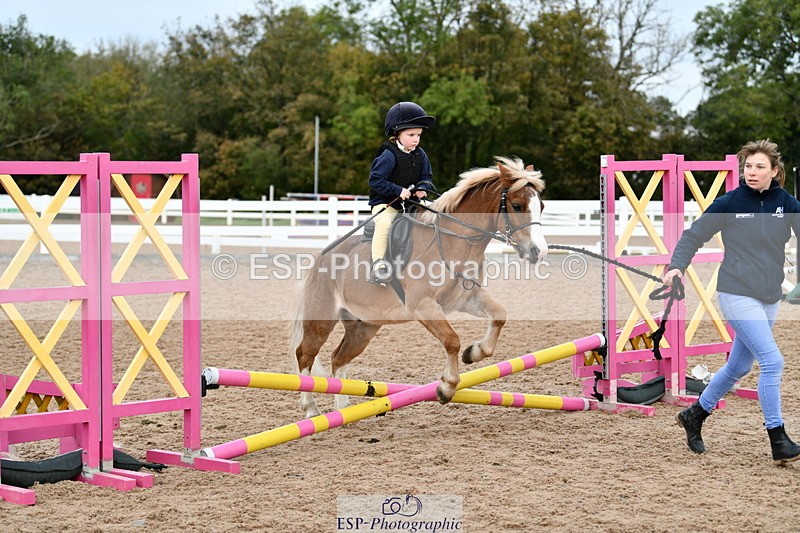 241013B-091038-00123 - Cls 1 Clear Round