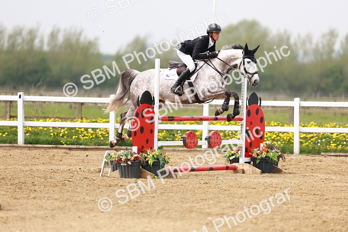  - Class 17 - Senior 1.05m