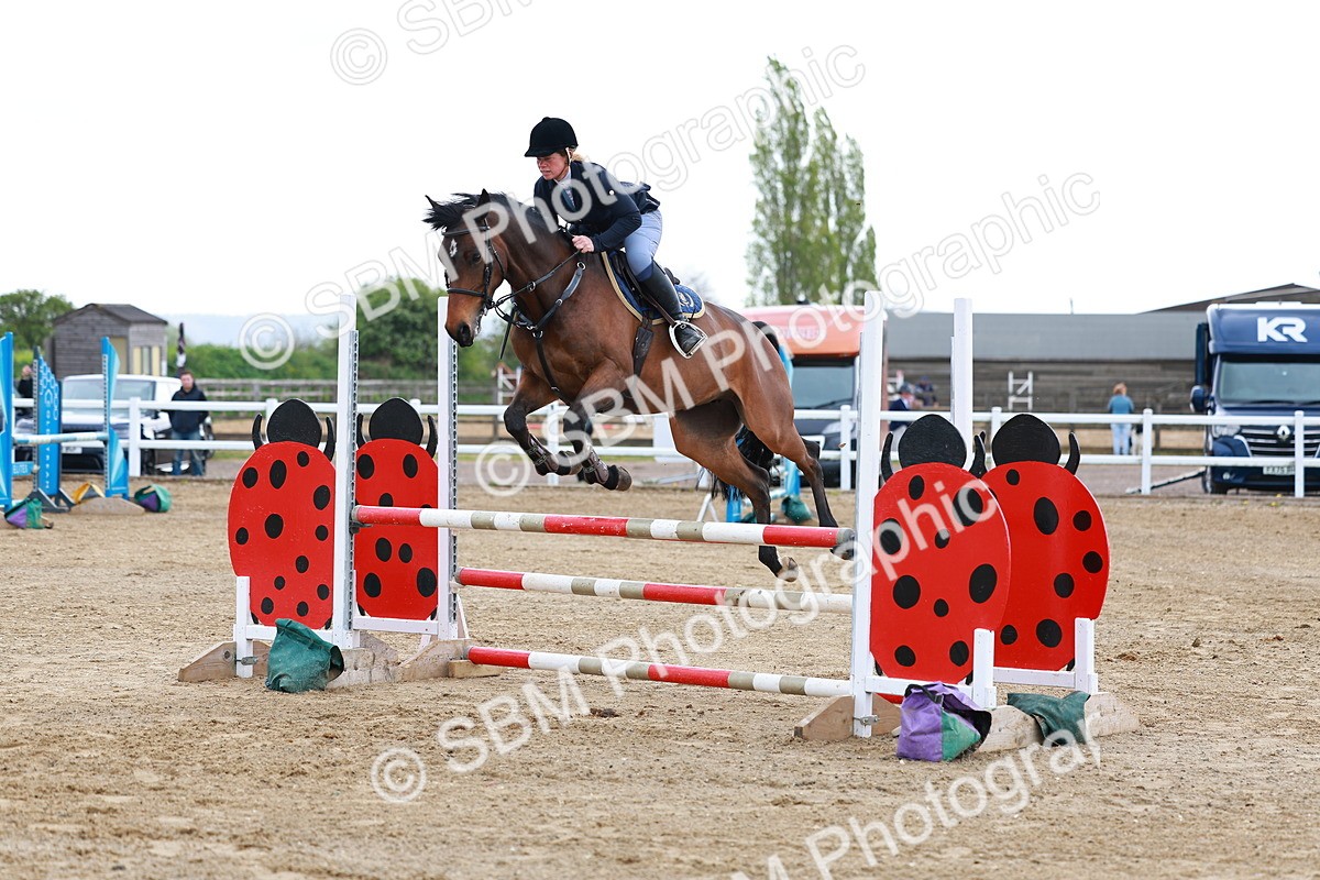 SBM_001817 - class 8 - Senior British Novice - 90cm