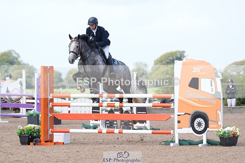 250913-114744-06737 - Cls 15 Snr Foxhunter