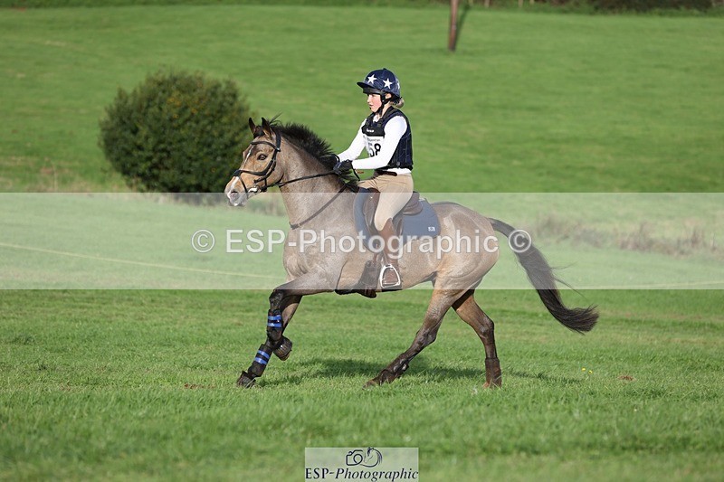 231021-161301-20563 - 558-BATHLEYHILLS.GOLDEN.SPRAY-Cleo.Whitbread-SC+XC