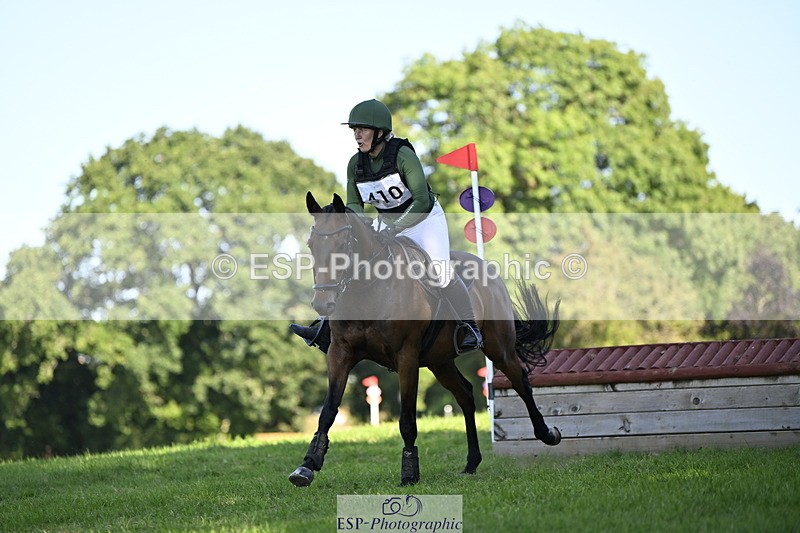 240811A-170406-06714 - 410-