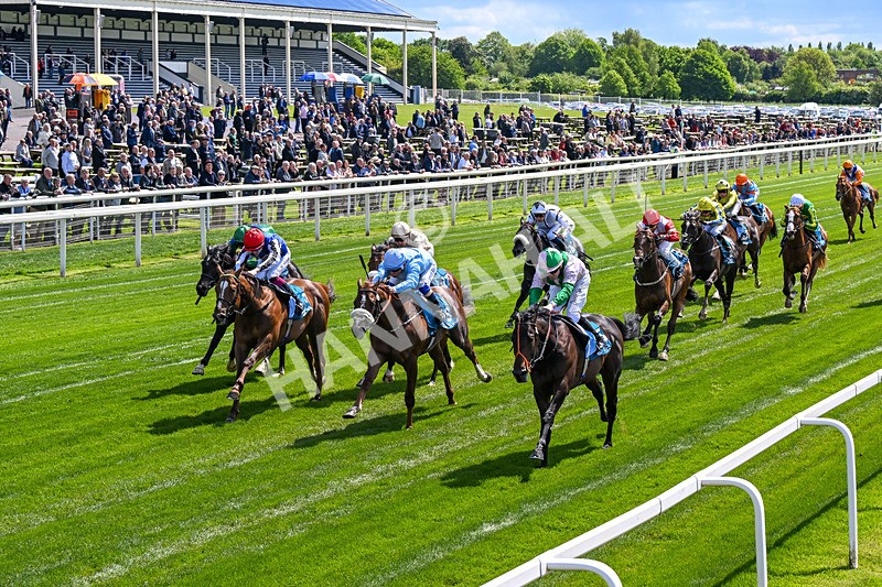 140526-Race 1-Persian Spring-0043 - Race 1 1.45pm Sky Bet ebfstallions.com Novice Stakes