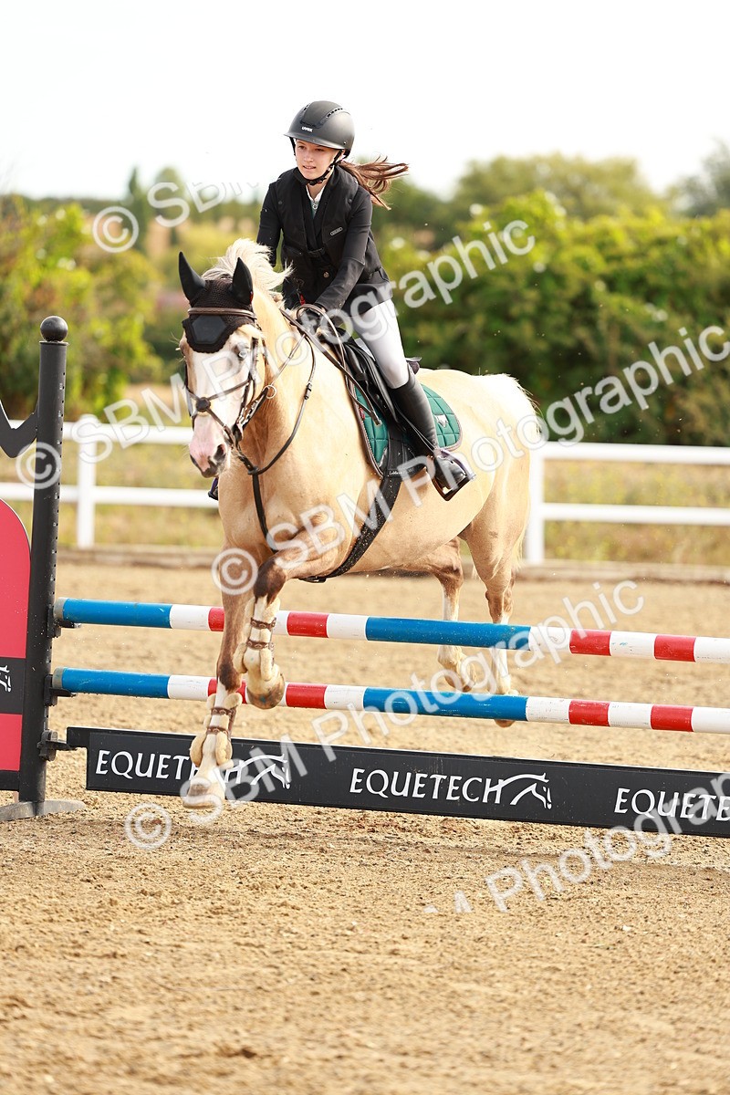 SBM_002065 - Class 8 - Clear Round