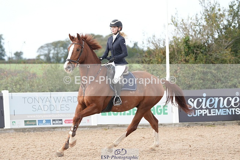 251005-133311-03564 - Cls 27 1.05m Amateur Qualifier