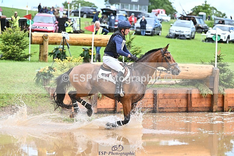 240526-141245-23816 - 449-REDFIELD_FYRE-Cassie_Sanger