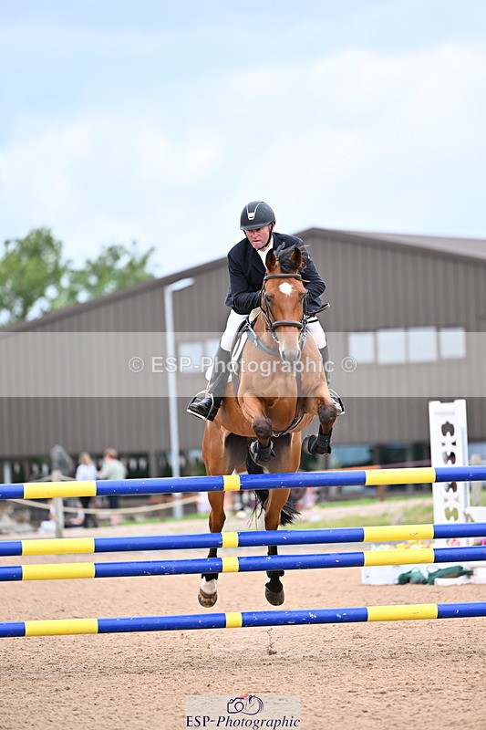 240726A-133239-01447 - Cls 3 Snr Foxhunter