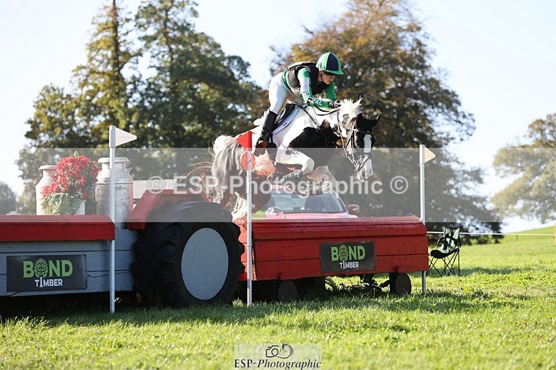 241026-101845-11465 - 317-Maddy.Greenaway-SPECIAL.VAN.DE.SMEDENPOORT