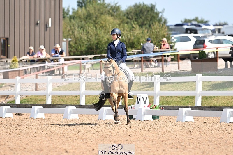 250816-120106-04393 - 060-Felicity.HendySheepcote.Champion.Star