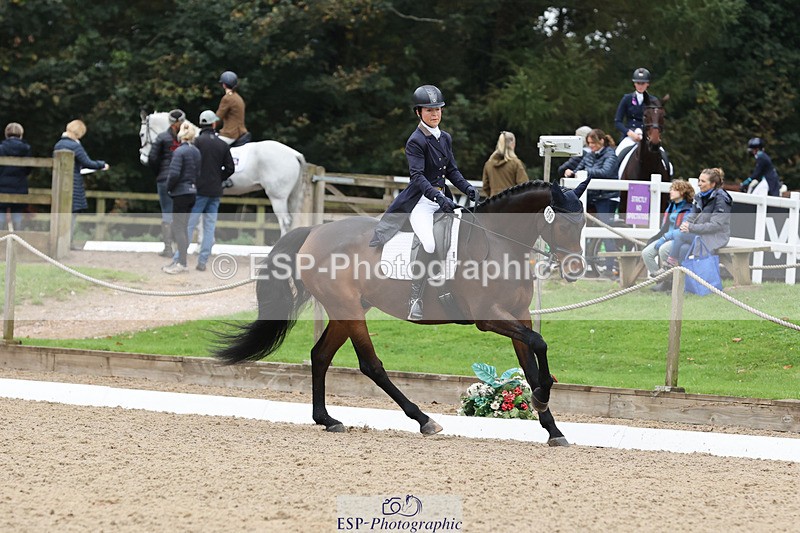 241024-141156-03796 - 159-Eva.Carse-HIDDEN.ECLIPSE