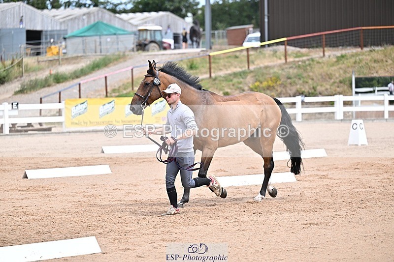 250716-130638-00336 - Trot Up 12.30 to 1.30