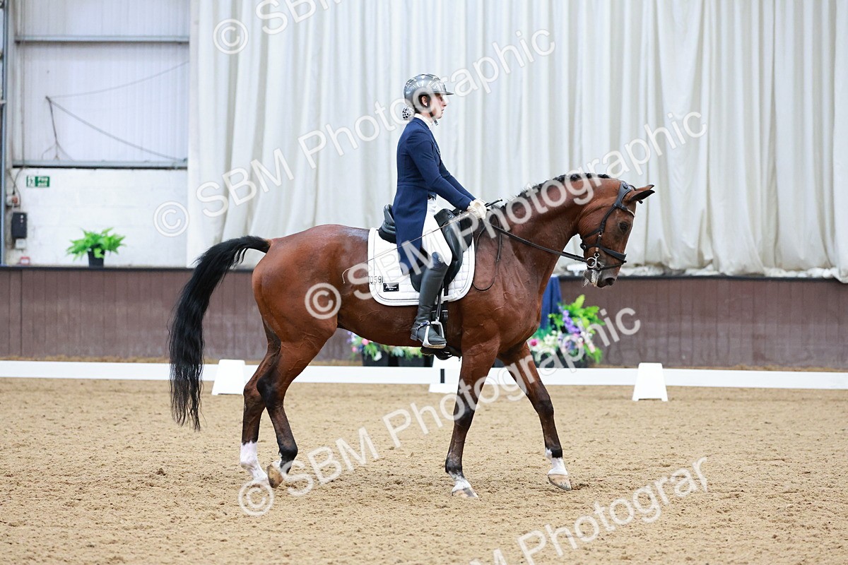 SBM_016408 - Class 5 - FEI INT II - 17.24-18.20