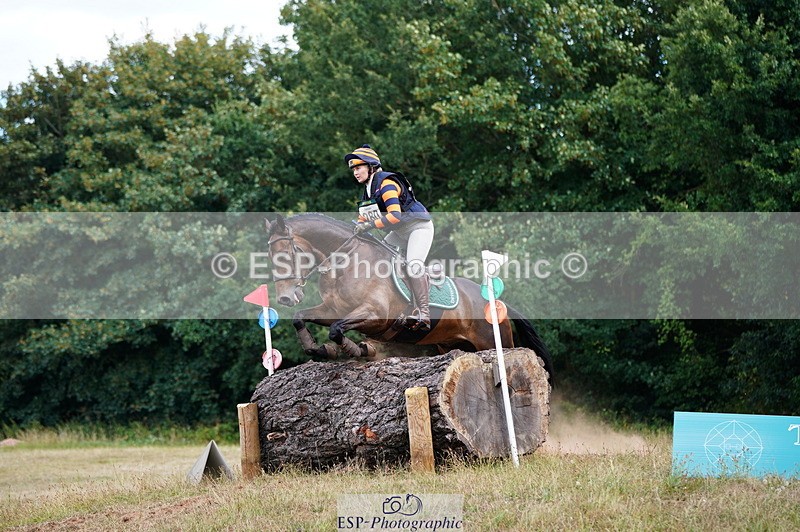 250802A-160212-07875 - F-280-Letitia.Pickles-LAWSON