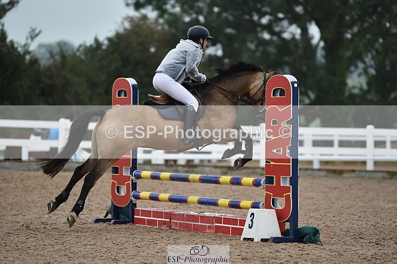 220829A-163624-00273 - 70cm Classes 3a 3b & 4