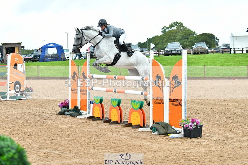 230723A-093617-10594 - Cls 4, 2 Star Small 1.30m