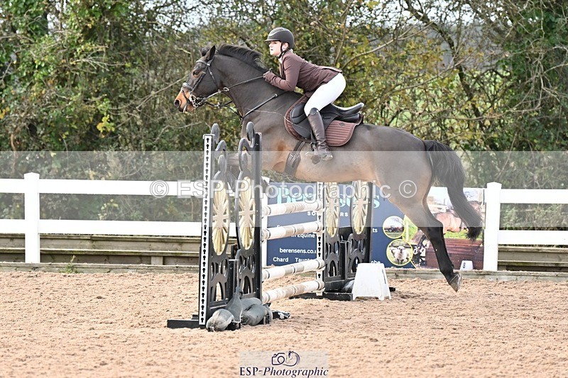 241117X-125123-04652 - Cls 15s Jnr 1.10m Open