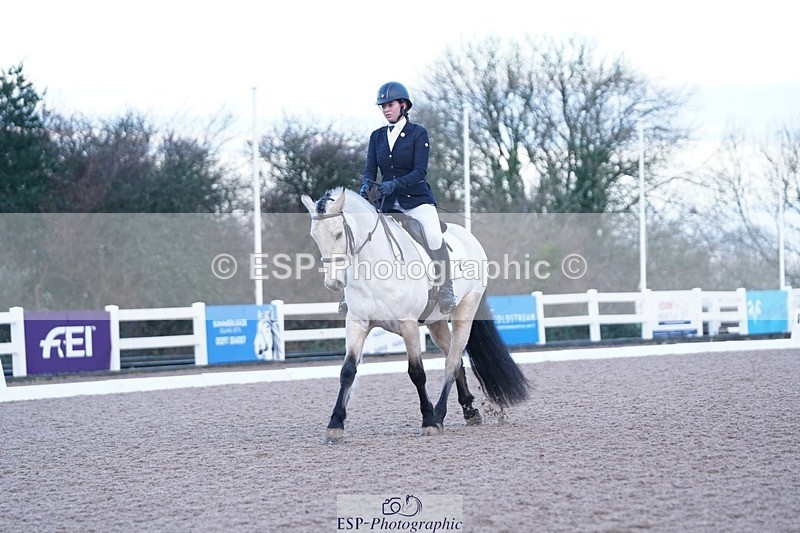 241214-094826-00078 - 145-CHLOE.DUNN-Tullys.Pinkeen.Pete