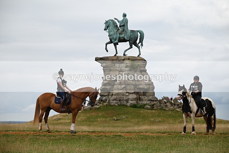 DSC_5864 - Time at Statue 12:17 to 12:44