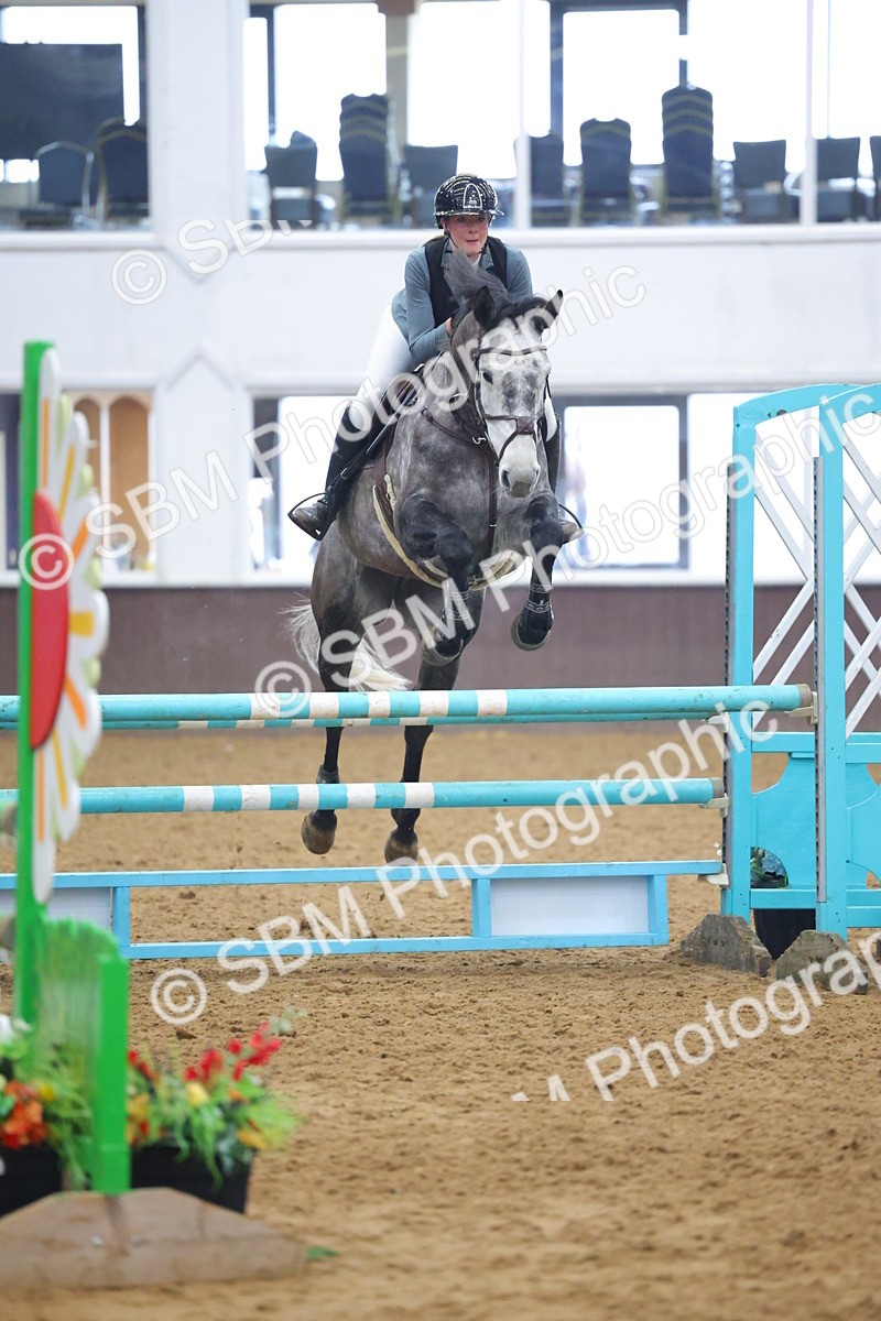 SBM_008504 - Class 21 - Nupafeed Supplements Senior Discovery/ 1m Open - First Round (1.00m)