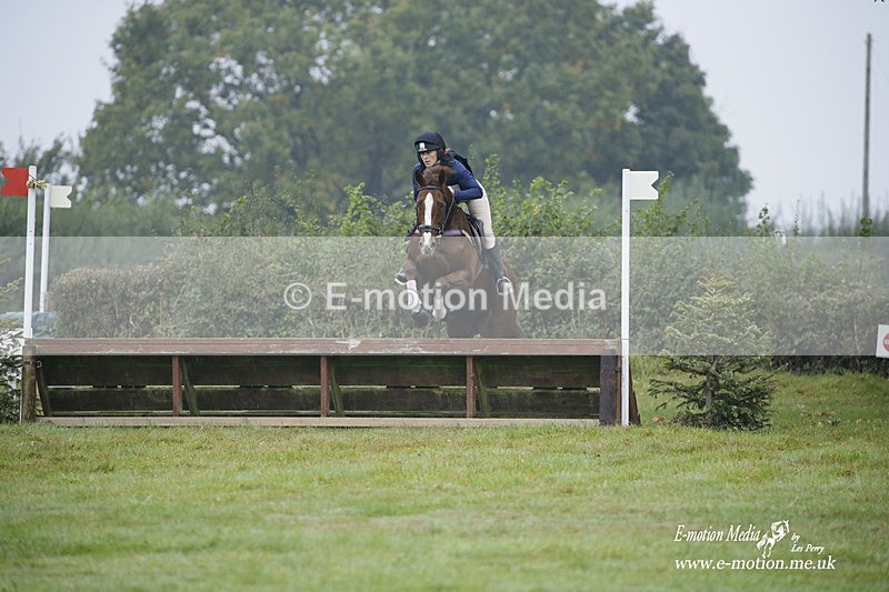 WWHT 171021 0061 - Novice Restricted (0.80m)  17/10/21