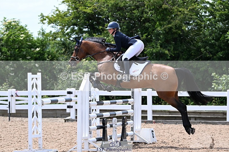 240619A-140348-00379 - Cls 4 Snr Newcomers and 1.10m Open