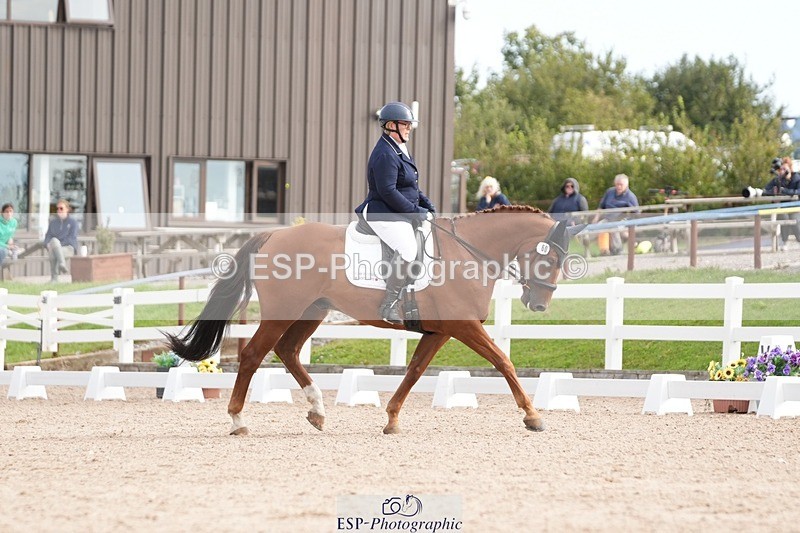 250906-100841-01432 - 060-Alison.WilsonAthos