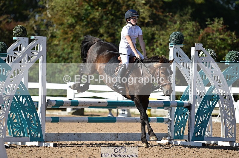 230903A-104014-04015 - Cls 18 Pony Brit Novice & 80cm Open