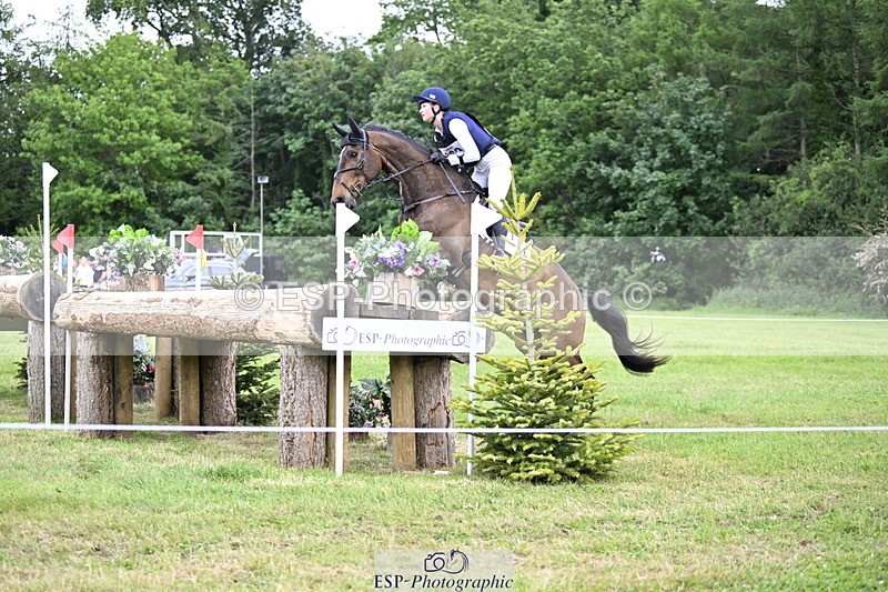 250524A-170148-14651 - C-262-Cosby.Green-LIBERO.D