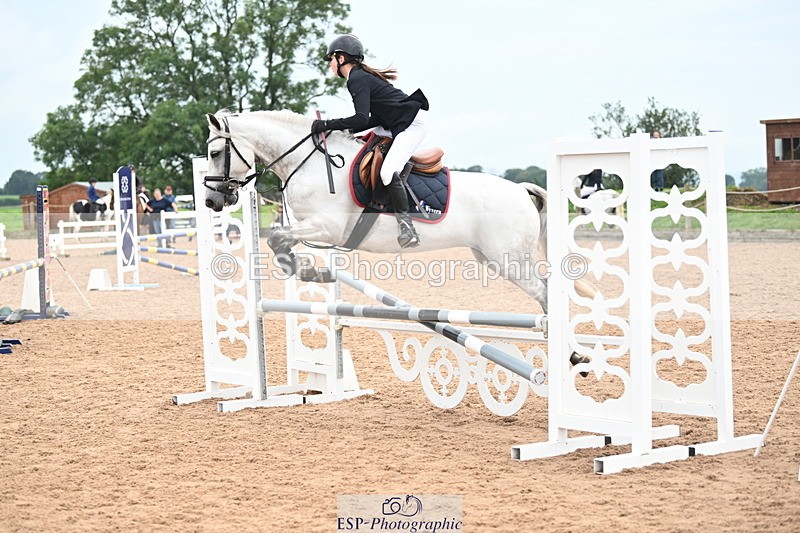 240907A-123326-01673 - Cls 3 Pony Medium Team 80cm & 90cm