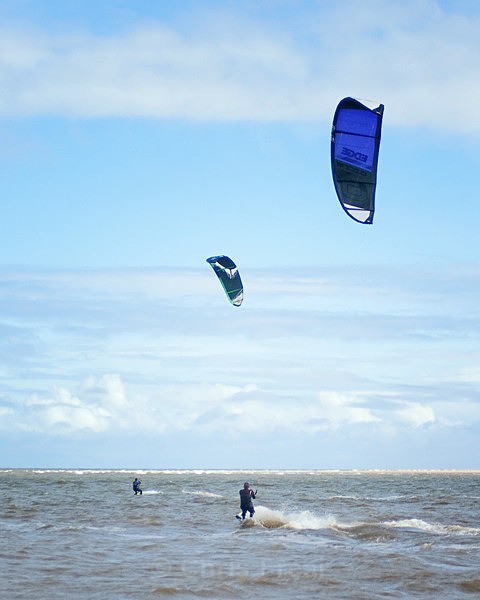  - Kite surfing