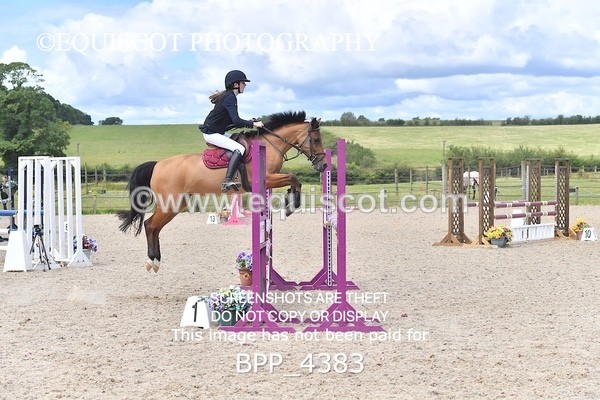 BPP_4383 - CLASS 19 SUN Springboard 128cm/ 138cm Restricted Handicap
