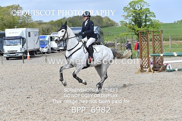 BPP_6982 - CLASS 4 FRI Senior BritiNovice/ 90cm Open