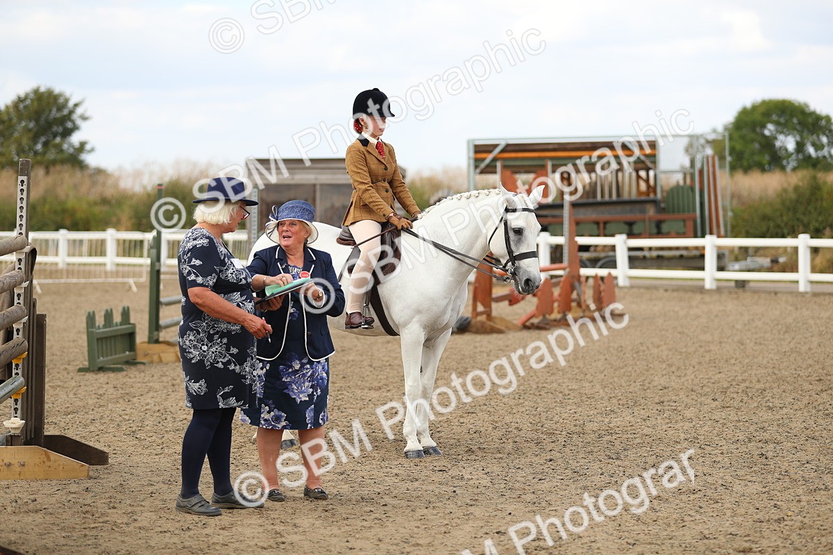 SBM_05630 - Class 48a Style & Performance 70cm (15-19)