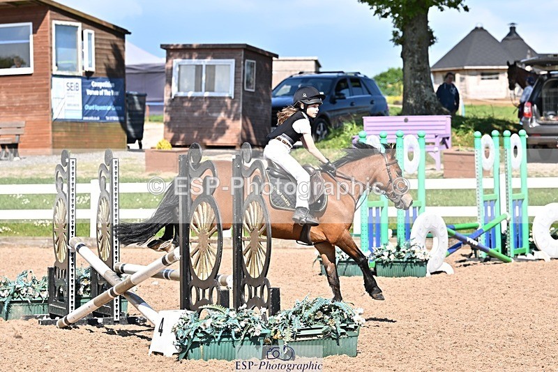 250513-161044-00174 - Clr Rnd & 60cm