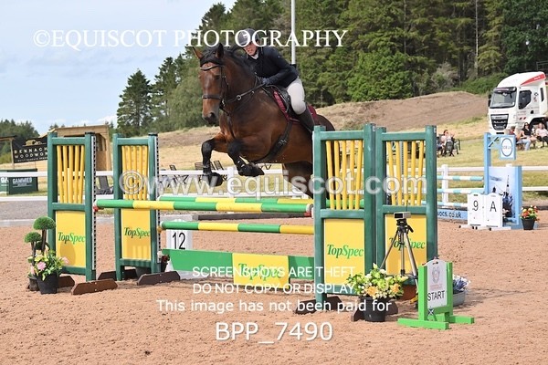 BPP_7490 - CLASS 15 FRI Senior 1.05m Open