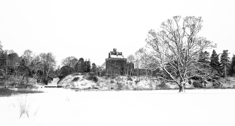 Hoddom Castle in Winter - Landscapes