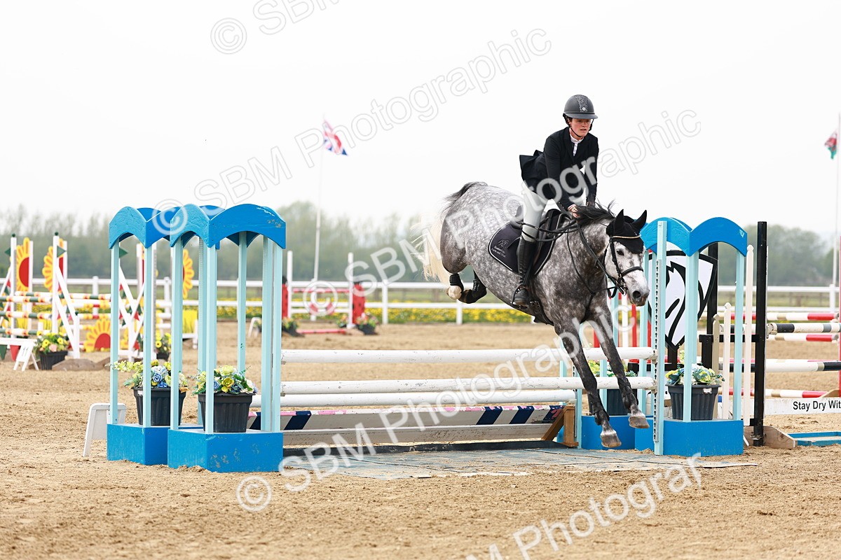  - Class 18 - Senior Newcomers - 1.10m