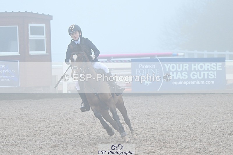 251115-113956-00248 - Cls 9 Pony Newcomers and 1m Open