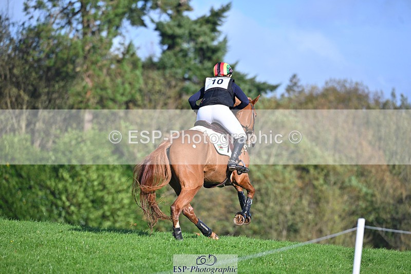 241025-110654-06665 - 010-Julia.Norman-SCOTCH.ON.THE.ROCK'Z