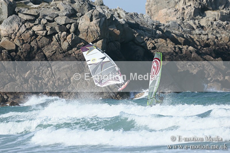 WS 020413-90 - Windsurfing