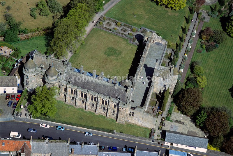 A00605A Falkland Palace Fife - Settlements, infrastructure and attractions
