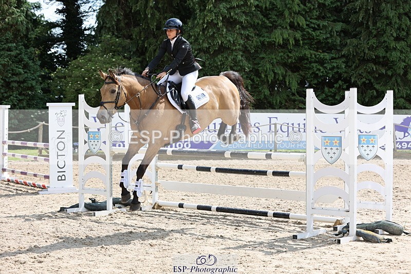 250614A-154251-08097 - Cls 30 1.05m Amateur Q and Open