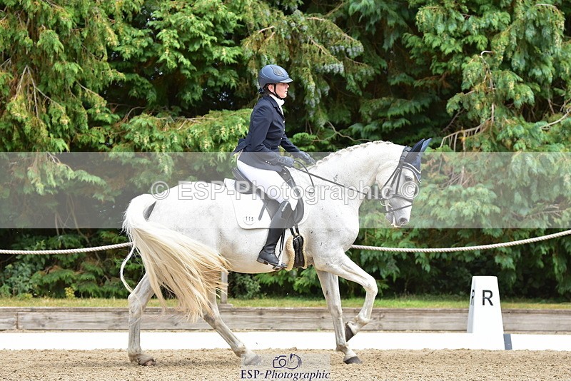 250719A-150636-06660 - 115-Louisa.Jenkins-Rosnastraw.Silver.Lady