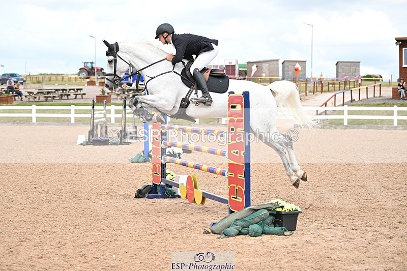 250723-155029-01238 - Cls 6 Foxhunter and 1.20m