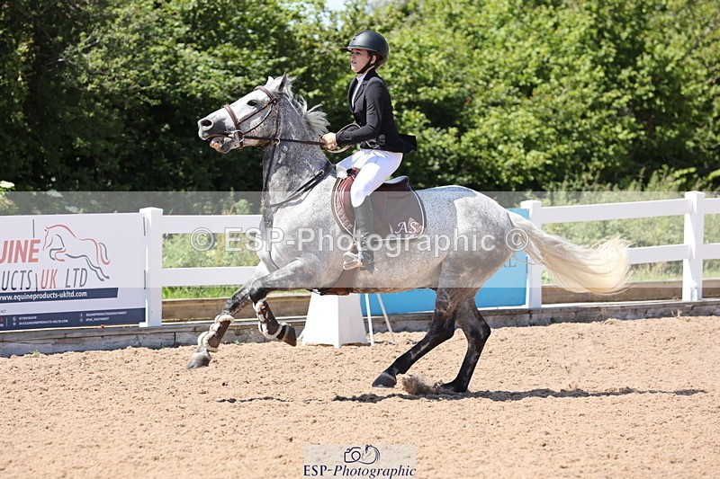 240629A-143950-06936 - Cls 19 Foxhunter and 1.10m Open