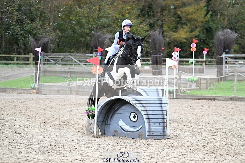 241117-141856-04515 - Cls 3 90-95cm 14.00 to 15.00