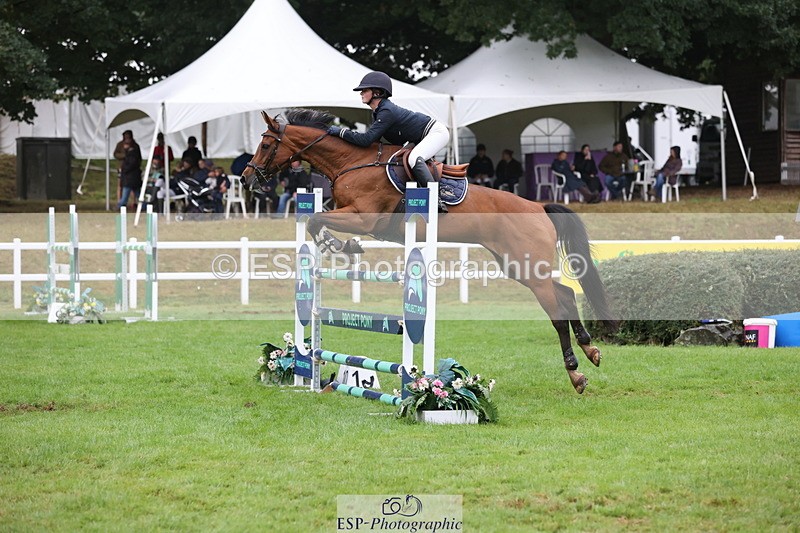 250830A-151328-07245 - Cls 16 Snr Newcomers and 1.10m Open